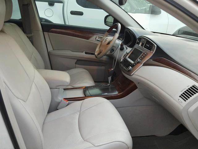 4T1BK3DB0BU436127 - 2011 TOYOTA AVALON BAS WHITE photo 5