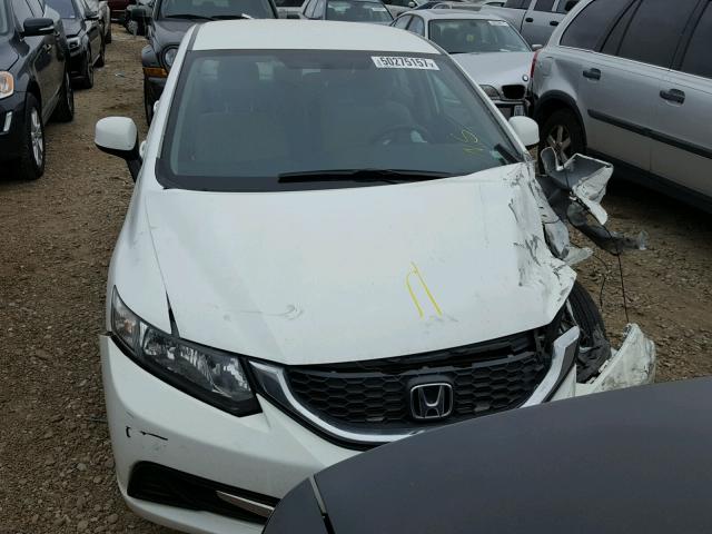 19XFB2F58DE085606 - 2013 HONDA CIVIC LX WHITE photo 7