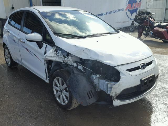 3FADP4EJ6BM170682 - 2011 FORD FIESTA SE WHITE photo 1