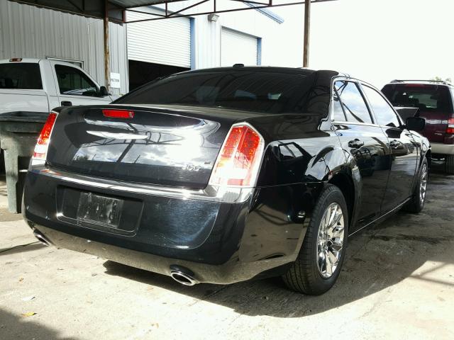 2C3CCAAGXDH520606 - 2013 CHRYSLER 300 BLACK photo 4