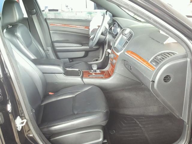 2C3CCAAGXDH520606 - 2013 CHRYSLER 300 BLACK photo 5