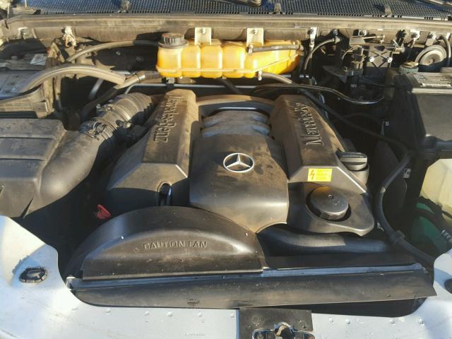 4JGAB54E72A299142 - 2002 MERCEDES-BENZ ML 320 SILVER photo 7