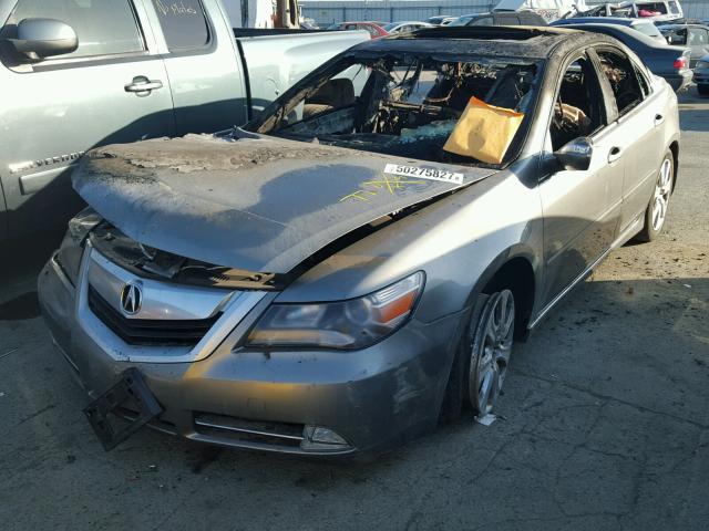 JH4KB2F63AC002432 - 2010 ACURA RL GRAY photo 2