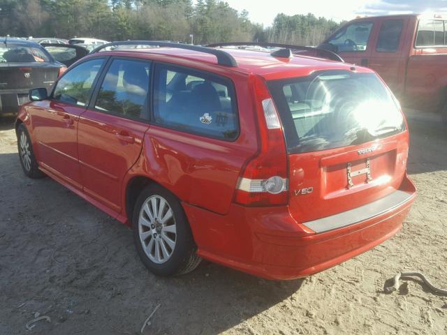 YV1MW382052082101 - 2005 VOLVO V50 2.4I RED photo 3