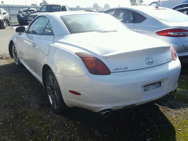 JTHFN48YX20006127 - 2002 LEXUS SC 430 WHITE photo 3