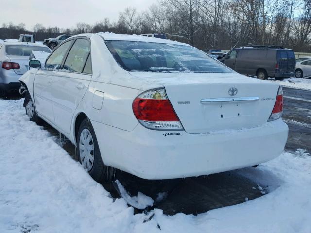 4T1BE30K06U727827 - 2006 TOYOTA CAMRY LE WHITE photo 3