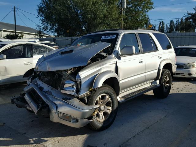 JT3GN86R810196537 - 2001 TOYOTA 4RUNNER SR SILVER photo 2