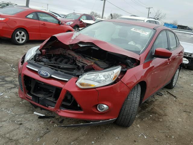 1FAHP3F21CL255063 - 2012 FORD FOCUS SE RED photo 2