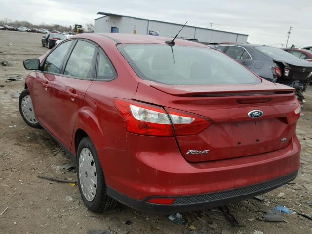 1FAHP3F21CL255063 - 2012 FORD FOCUS SE RED photo 3