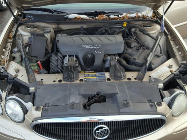 2G4WC562351259287 - 2005 BUICK LACROSSE C GOLD photo 7