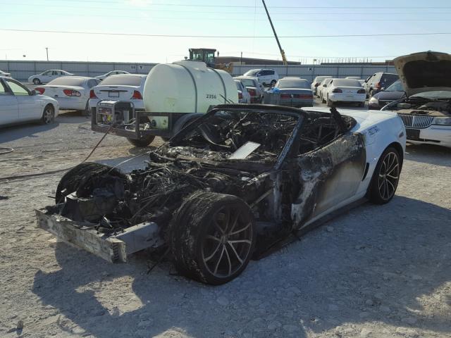 1G1Y73DE8D5700632 - 2013 CHEVROLET CORVETTE 4 WHITE photo 2