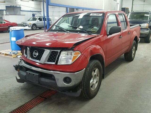 1N6AD07W66C417713 - 2006 NISSAN FRONTIER C MAROON photo 2