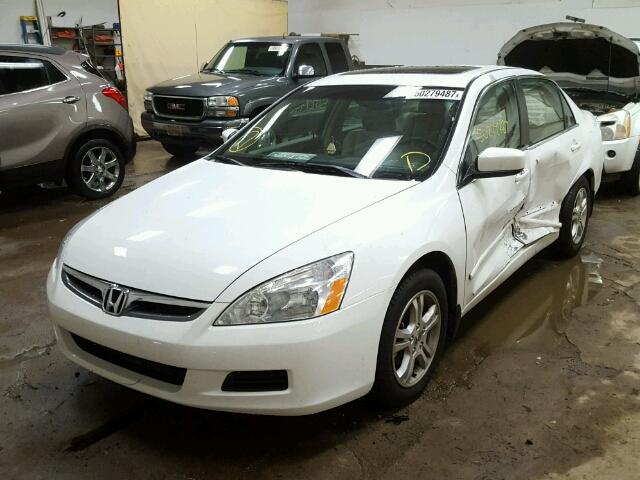 1HGCM56857A193179 - 2007 HONDA ACCORD EX WHITE photo 2