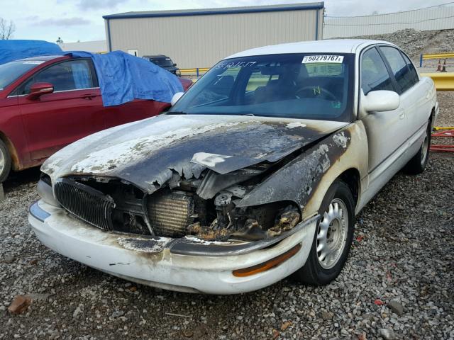 1G4CW52K1V4640639 - 1997 BUICK PARK AVENU WHITE photo 2