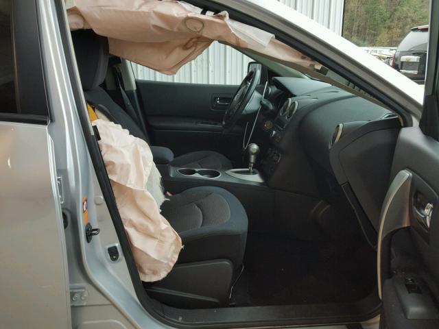 JN8AS58T38W302311 - 2008 NISSAN ROGUE S SILVER photo 5