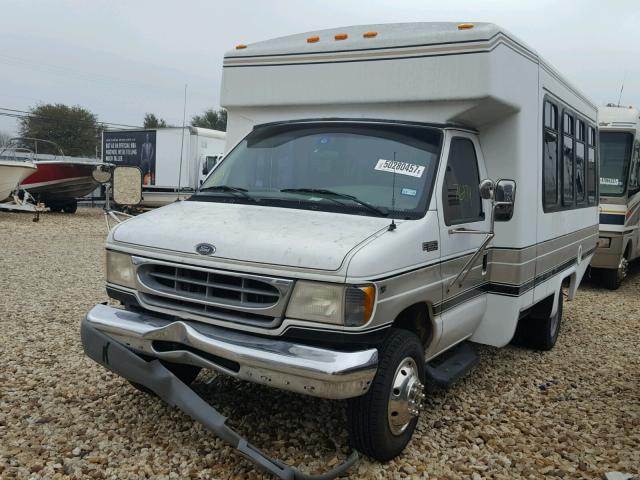 1FDWE35SX1HA38308 - 2001 FORD ECONOLINE WHITE photo 2