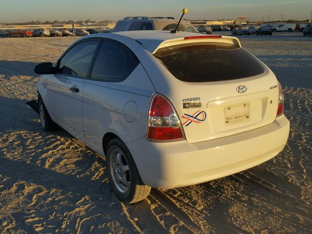 KMHCM36C99U112043 - 2009 HYUNDAI ACCENT GS WHITE photo 3