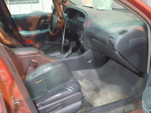 1G2WP52K81F152368 - 2001 PONTIAC GRAND PRIX RED photo 5