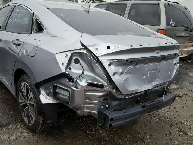 19XFC1F37HE013646 - 2017 HONDA CIVIC EX ვერცხლისფერი ფოტო 9