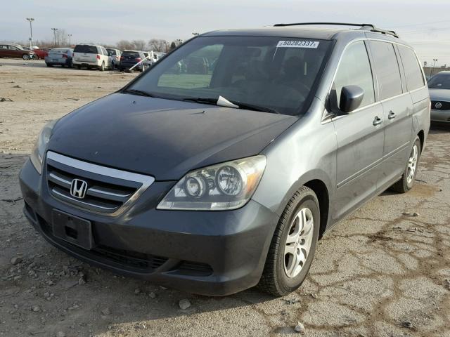 5FNRL38745B068652 - 2005 HONDA ODYSSEY EX GRAY photo 2