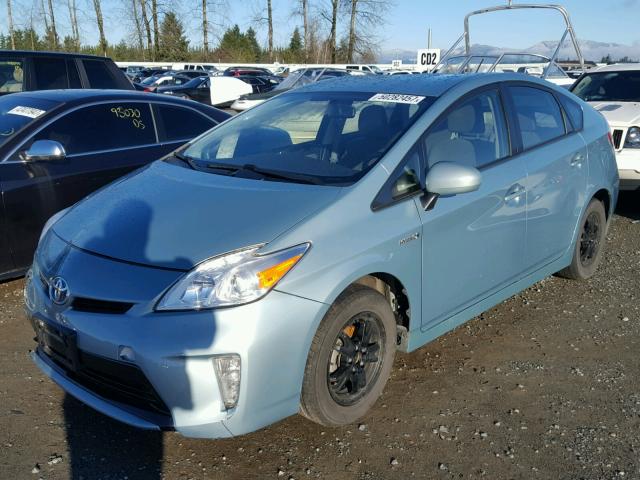 JTDKN3DUXE1745056 - 2014 TOYOTA PRIUS GREEN photo 2