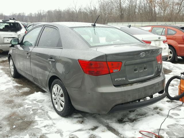 KNAFU4A25D5737710 - 2013 KIA FORTE EX GRAY photo 3