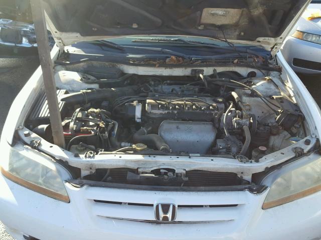 3HGCG66562G701463 - 2002 HONDA ACCORD LX WHITE photo 7