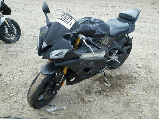 JYARJ12E57A021400 - 2007 YAMAHA YZFR6 L BLACK photo 2