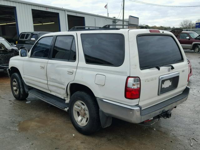 JT3GN86R820226993 - 2002 TOYOTA 4RUNNER SR WHITE photo 3