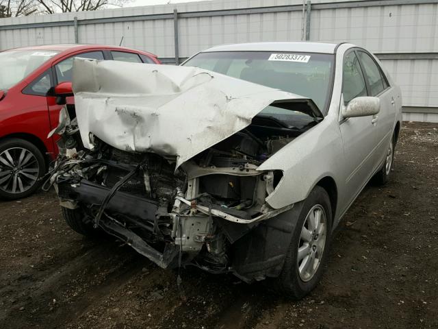 4T1BE30K63U136185 - 2003 TOYOTA CAMRY LE SILVER photo 2