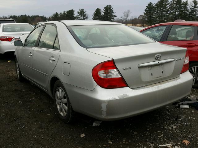 4T1BE30K63U136185 - 2003 TOYOTA CAMRY LE SILVER photo 3