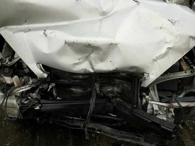 4T1BE30K63U136185 - 2003 TOYOTA CAMRY LE ვერცხლისფერი ფოტო 7