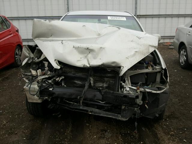4T1BE30K63U136185 - 2003 TOYOTA CAMRY LE SILVER photo 9