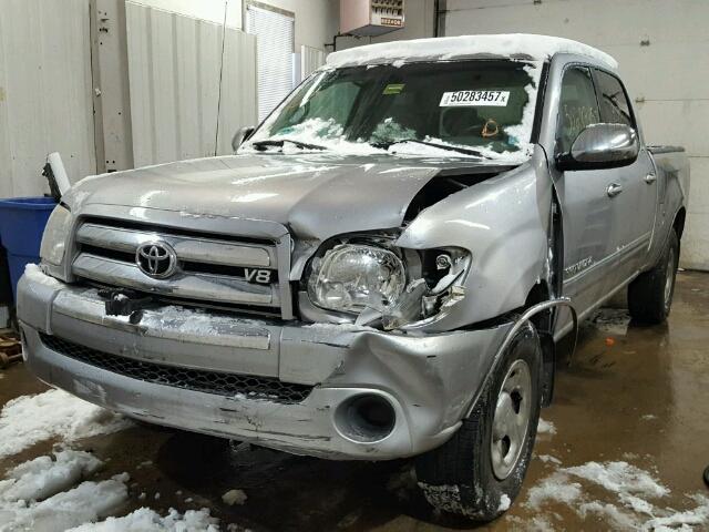 5TBDT44176S548403 - 2006 TOYOTA TUNDRA DOU SILVER photo 2