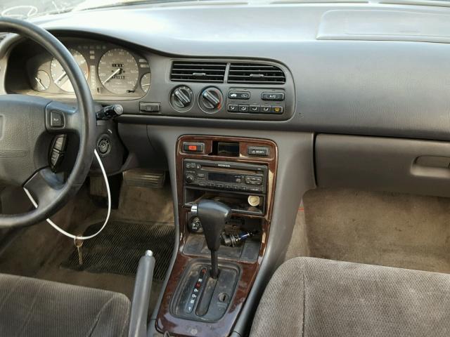 1HGCD5608VA178876 - 1997 HONDA ACCORD SE BEIGE photo 9