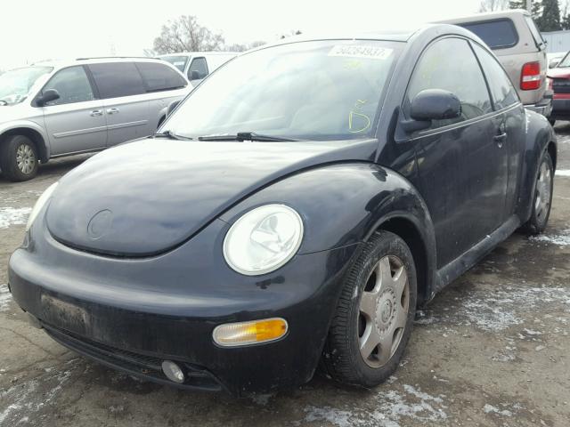 3VWBB61C8WM027674 - 1998 VOLKSWAGEN NEW BEETLE BLACK photo 2