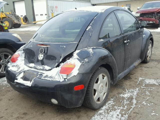 3VWBB61C8WM027674 - 1998 VOLKSWAGEN NEW BEETLE BLACK photo 4