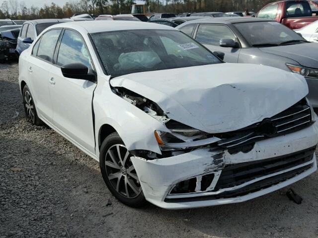 3VWD67AJ5GM360028 - 2016 VOLKSWAGEN JETTA SE WHITE photo 1