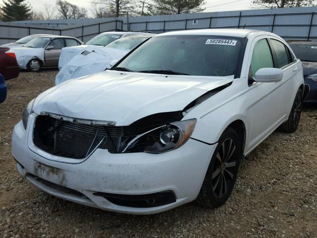 1C3CCBCG5DN751598 - 2013 CHRYSLER 200 LIMITE WHITE photo 2