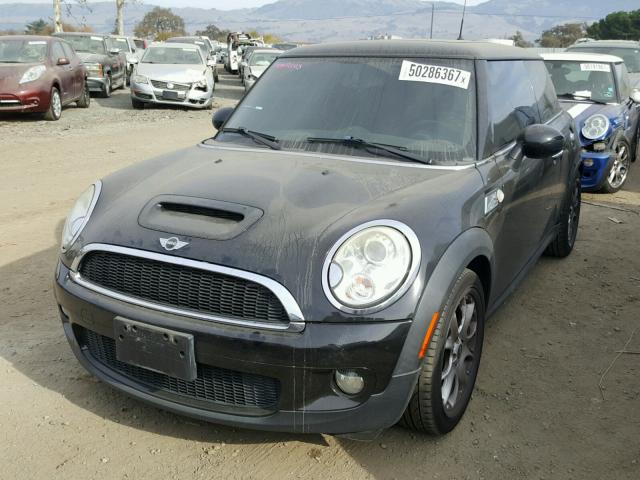 WMWMF7C51ATZ70517 - 2010 MINI COOPER S BLACK photo 2