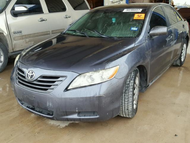 4T4BE46K29R090978 - 2009 TOYOTA CAMRY BASE GRAY photo 2