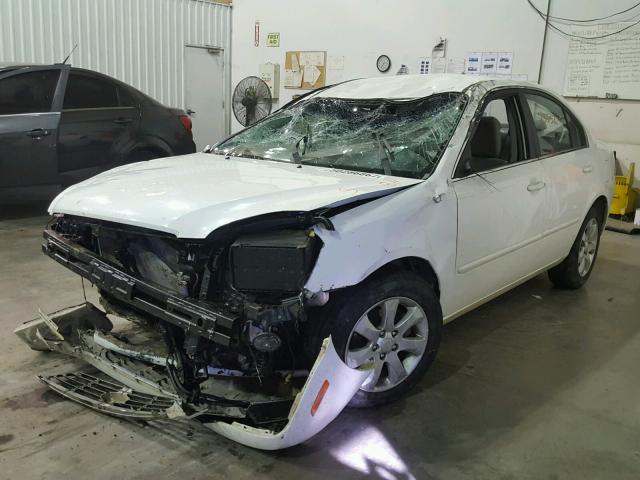 KNAGE124665030232 - 2006 KIA OPTIMA LX WHITE photo 2