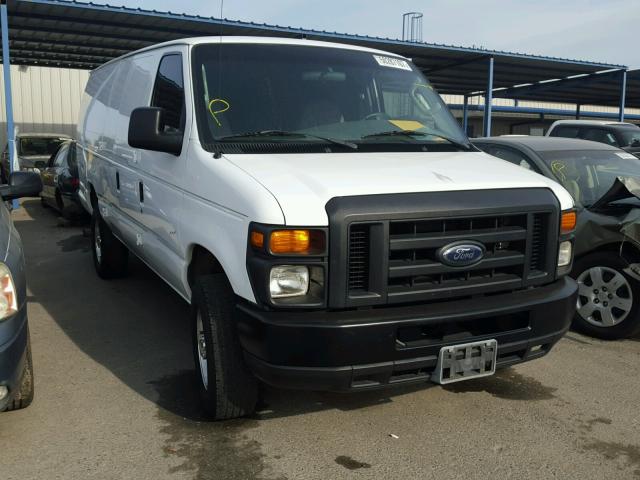 1FTSS34PX8DA74848 - 2008 FORD ECONOLINE WHITE photo 1