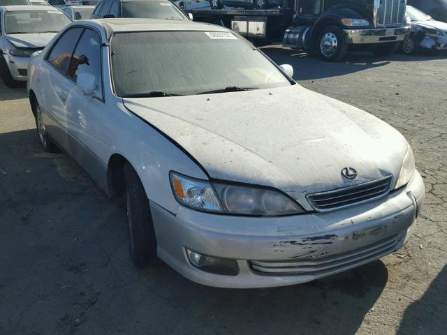 JT8BF28G110317130 - 2001 LEXUS ES 300 WHITE photo 1