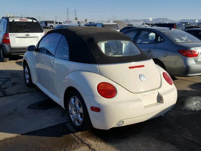 3VWCK21YX3M325812 - 2003 VOLKSWAGEN NEW BEETLE 米色 照片 3