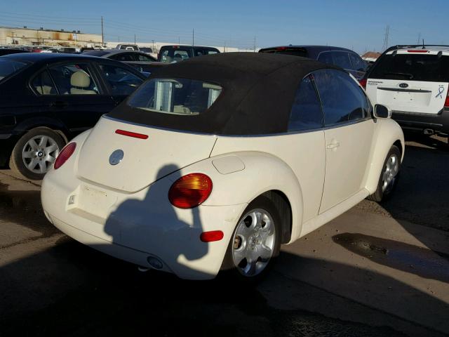 3VWCK21YX3M325812 - 2003 VOLKSWAGEN NEW BEETLE 米色 照片 4