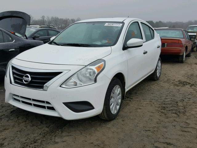 3N1CN7AP5HL882691 - 2017 NISSAN VERSA S WHITE photo 2