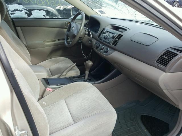 4T1BF32K54U589788 - 2004 TOYOTA CAMRY LE ოქროსფერი ფოტო 5