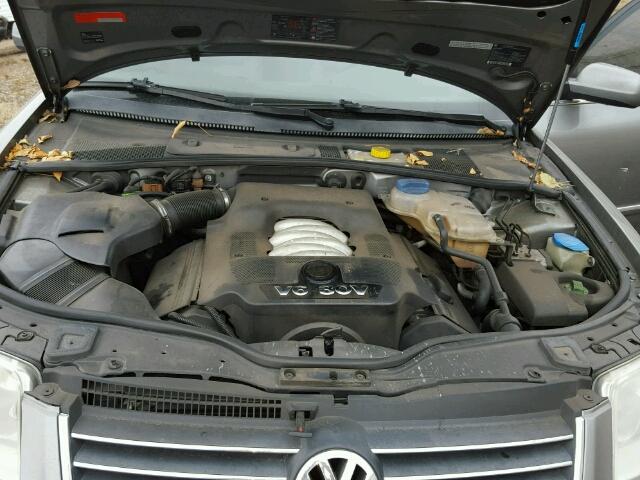 WVWTH63B92P452481 - 2002 VOLKSWAGEN PASSAT GLX 黑色 照片 7