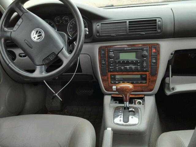 WVWTH63B92P452481 - 2002 VOLKSWAGEN PASSAT GLX 黑色 照片 9